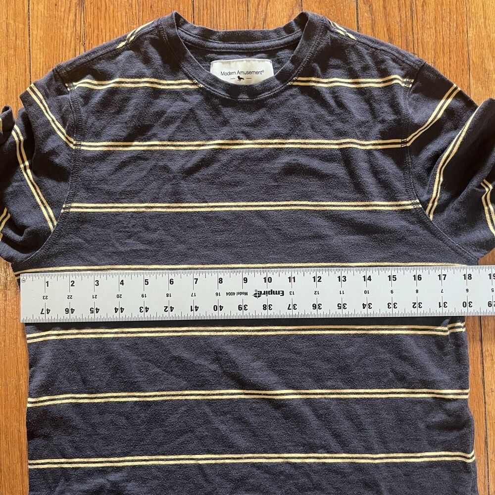 Modern Amusement Mens Long Sleeve Pullover Shirt Size Small - Picture 6 of 9